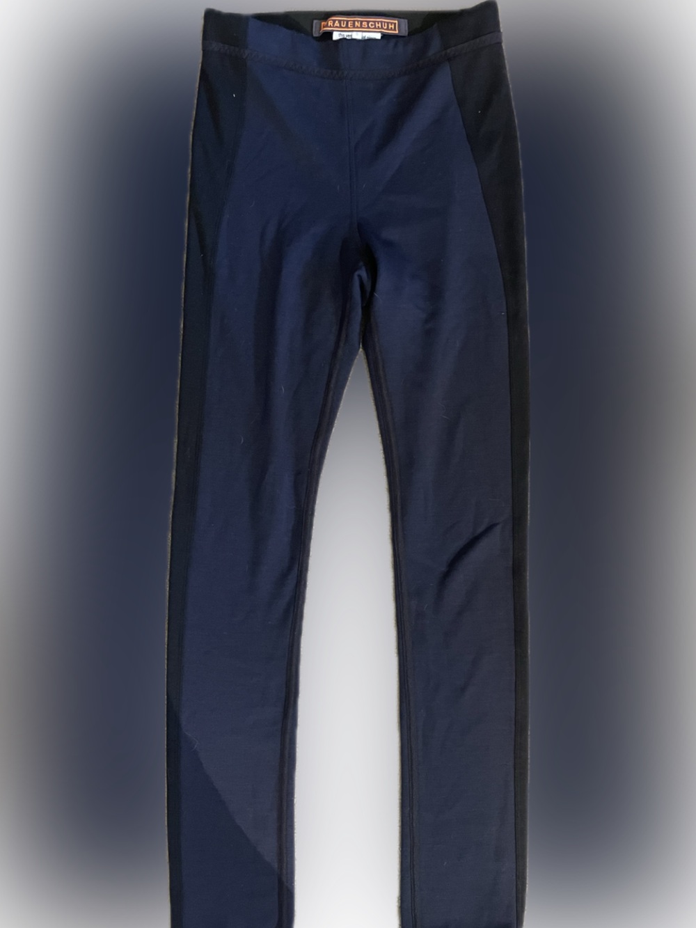 FRAUENSCHUH womenโs wool pants; navy w black stripe; size 0